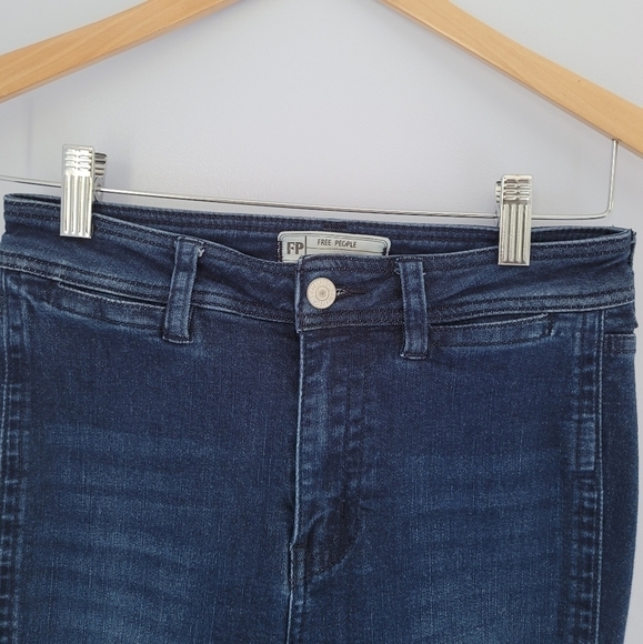 FREE PEOPLE Dark-washed Skinny Jeans - Picture 4 of 6